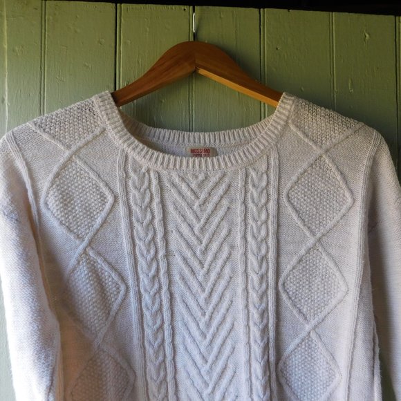 🎀 Milky White Cable Sweater - Picture 8 of 12